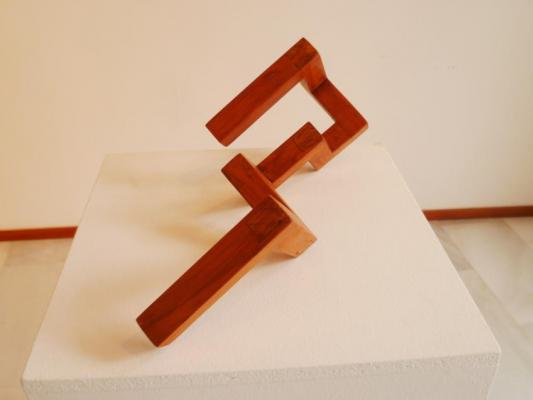 Escultura "Ritmo Fren�tico I"